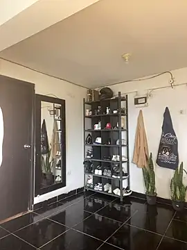 Edward Milleer online show from 10/27/25, 04:08