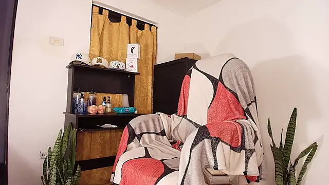 Edward Milleer online show from 10/21/25, 06:29