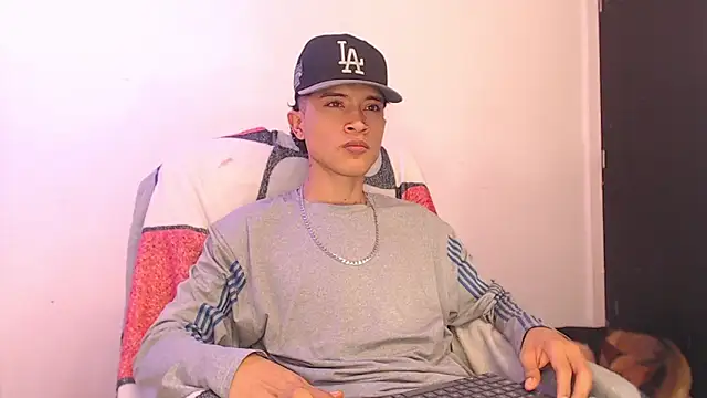 Edward Milleer online show from 12/01/25, 10:27