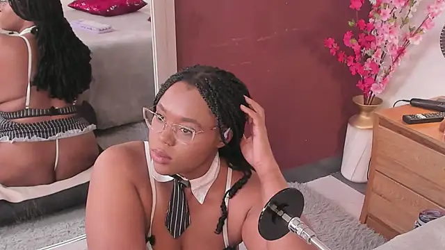 Makena gh online show from 05/30/26, 03:24