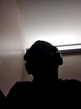 axelongshaft69 online show from 12/19/25, 08:22