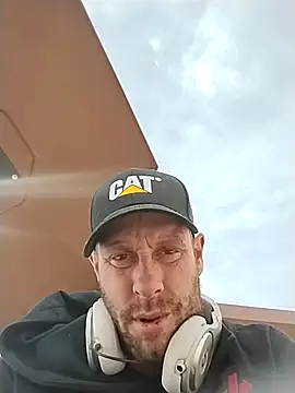 axelongshaft69 online show from 02/23/26, 09:04