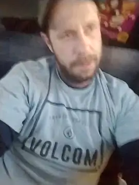 axelongshaft69 online show from 12/21/24, 10:51