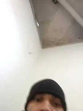 Malubrotudo online show from 09/28/25, 10:22