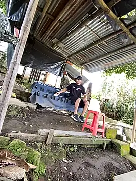 Jestebanano online show from 05/10/26, 01:25