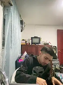 Jestebanano online show from 03/06/26, 04:40