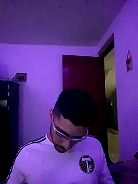 Jestebanano online show from 11/08/25, 11:30