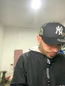 Jestebanano online show from 01/13/26, 04:05