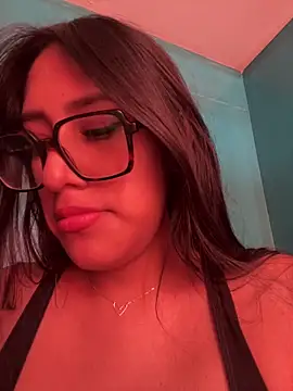 AleFantasy0001 online show from 02/03/26, 05:18