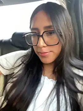 AleFantasy0001 online show from 11/30/25, 10:43