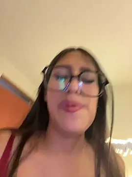 AleFantasy0001 online show from 02/13/26, 05:51