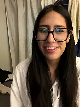 AleFantasy0001 online show from 10/28/25, 04:02