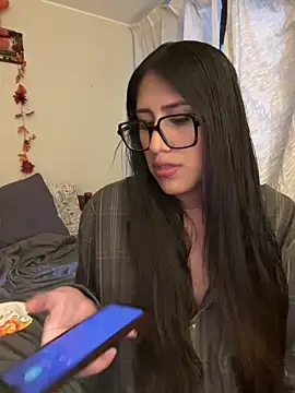 AleFantasy0001 online show from 12/20/25, 03:31