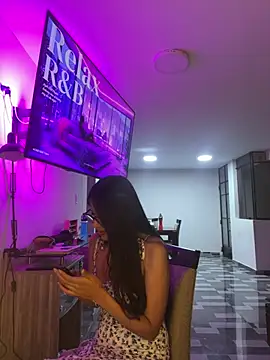 AleFantasy0001 online show from 05/18/26, 02:01