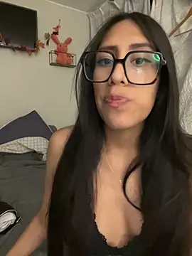 AleFantasy0001 online show from 11/04/25, 04:16