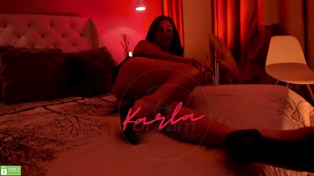 Snapshot of karla_paradise_ chatting on 12/16/24, 09:31 karla paradise online show from 12/16/24, 09:31