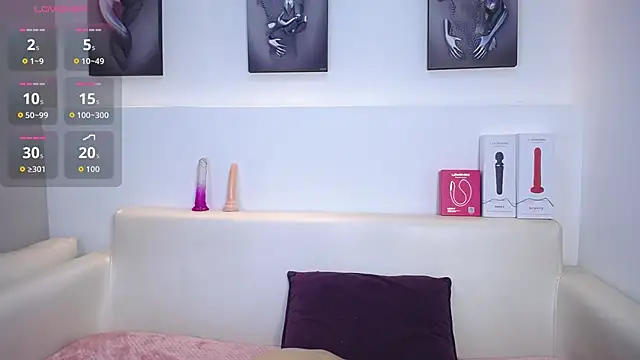 Melodi Roux online show from 11/06/25, 01:15