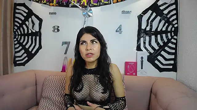 Melodi Roux online show from 10/07/25, 01:23