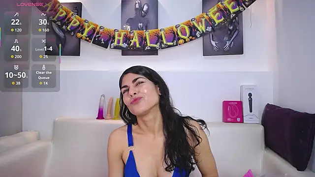 Melodi Roux online show from 10/25/25, 01:12