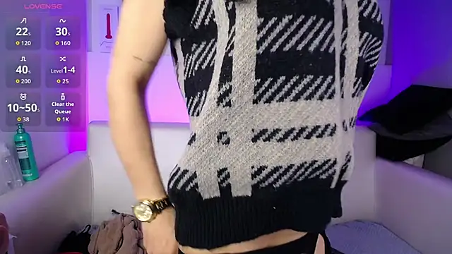 Melodi Roux online show from 02/09/26, 12:47