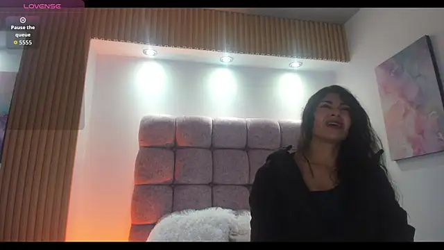 Snapshot of Melodi_Roux chatting on 06/11/26, 12:46 Melodi Roux online show from 06/11/26, 12:46