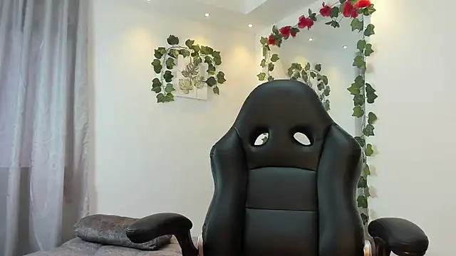 Snapshot of Electraa_fox chatting on 02/12/25, 12:12 Electraa fox online show from 02/12/25, 12:12