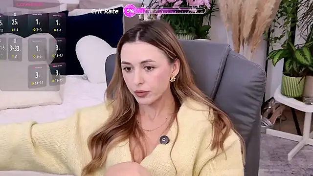 Snapshot of Sophie_Enzo chatting on 10/15/25, 10:45 Sophie Enzo online show from 10/15/25, 10:45