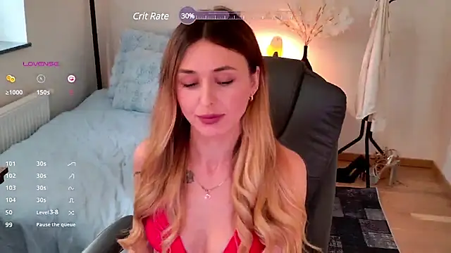 Snapshot of Sophie_Enzo chatting on 02/24/25, 08:38 Sophie Enzo online show from 02/24/25, 08:38