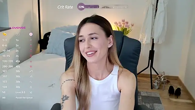 Snapshot of Sophie_Enzo chatting on 03/11/25, 10:20 Sophie Enzo online show from 03/11/25, 10:20