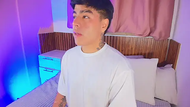 kiing azahell online show from 02/11/26, 03:06