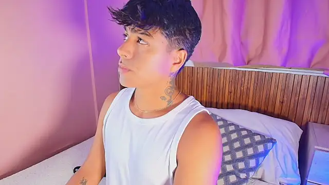 kiing azahell online show from 04/04/26, 02:18