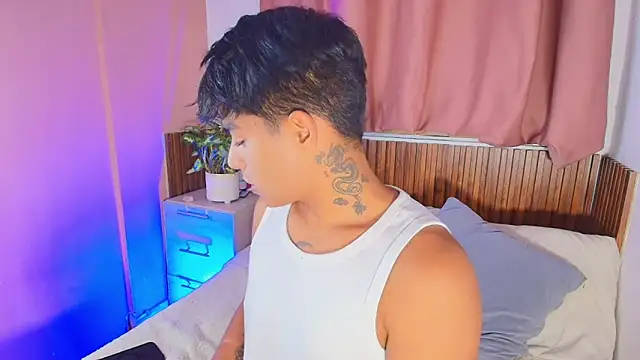 kiing azahell online show from 04/10/26, 02:07