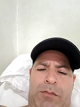 Snapshot of Marciogrei chatting on 10/23/25, 09:46 Marciogrei online show from 10/23/25, 09:46