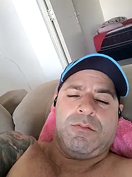 Marciogrei online show from 11/25/25, 09:04