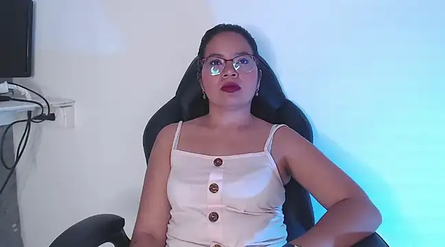 EvelynSweet1 online show from 02/26/25, 07:32