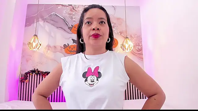 EvelynSweet1 online show from 10/30/25, 07:22