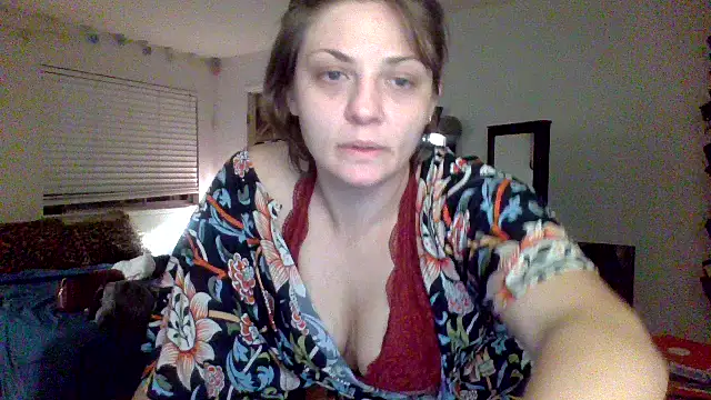 Snapshot of sophiarica chatting on 05/28/26, 04:31 sophiarica online show from 05/28/26, 04:31