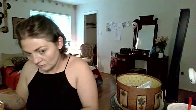 Snapshot of sophiarica chatting on 04/18/26, 08:31 sophiarica online show from 04/18/26, 08:31