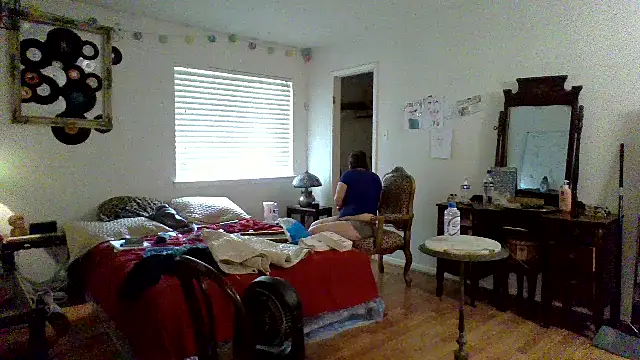 Snapshot of sophiarica chatting on 04/28/26, 10:58 sophiarica online show from 04/28/26, 10:58