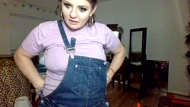 Snapshot of sophiarica chatting on 05/26/26, 05:16 sophiarica online show from 05/26/26, 05:16