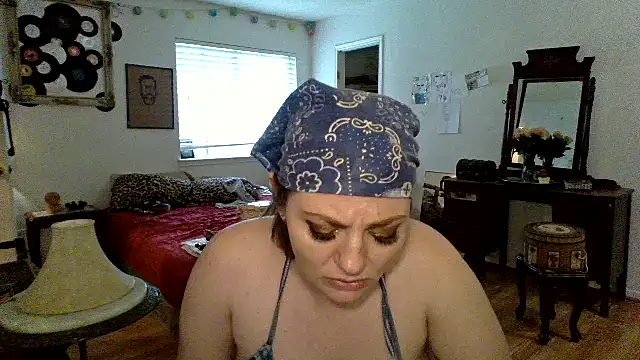 sophiarica online show from 04/14/26, 08:58