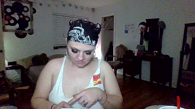 Snapshot of sophiarica chatting on 05/08/26, 05:00 sophiarica online show from 05/08/26, 05:00