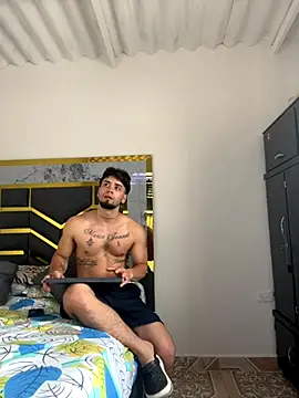 Snapshot of MattDevon chatting on 09/19/25, 08:13 MattDevon online show from 09/19/25, 08:13