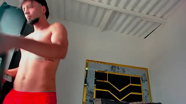 Snapshot of MattDevon chatting on 10/16/25, 12:46 MattDevon online show from 10/16/25, 12:46