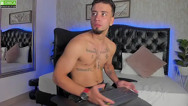 Snapshot of MattDevon chatting on 03/06/25, 05:22 MattDevon online show from 03/06/25, 05:22