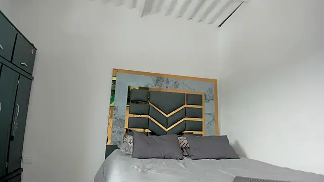 Snapshot of MattDevon chatting on 10/03/25, 05:14 MattDevon online show from 10/03/25, 05:14