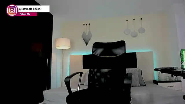 MattDevon online show from 12/02/25, 04:47