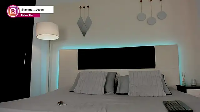 MattDevon online show from 12/05/25, 04:11