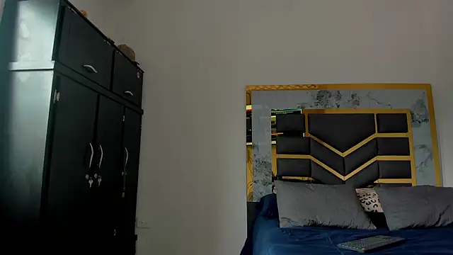 Snapshot of MattDevon chatting on 09/15/25, 12:49 MattDevon online show from 09/15/25, 12:49