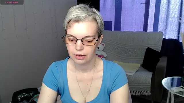 Cutie Erikaa1 online show from 05/25/26, 02:22